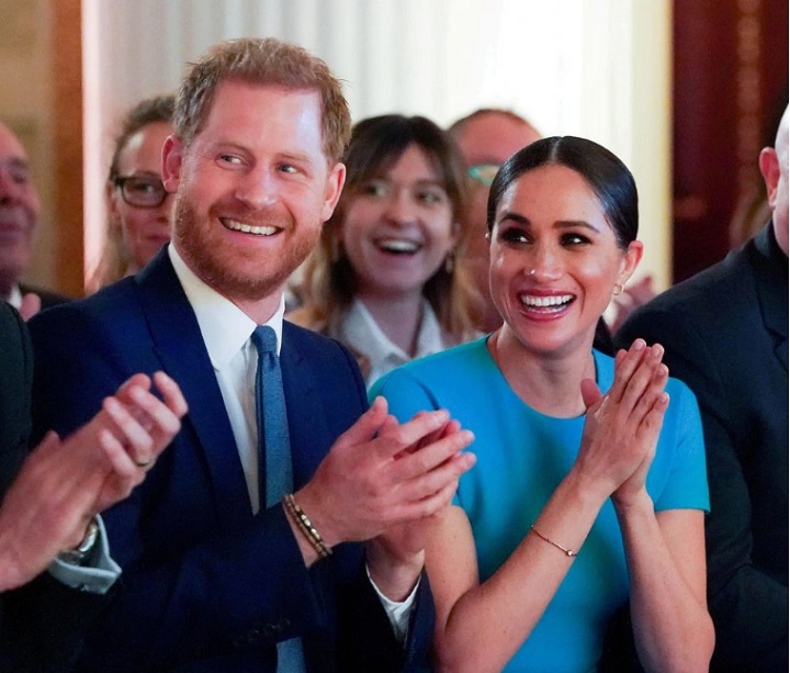 Desde el Palacio de Buckingham dicen que es hora de que los duques de Sussex renuncien a sus títulos