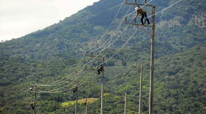 Rolando Leán Bú: Apagón fue provocado por una falla eléctrica a nivel centroamericano