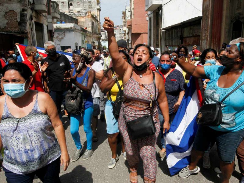 Cuba acusa a EEUU de instigar un estallido social en la isla bajo una política de 'asfixia económica'