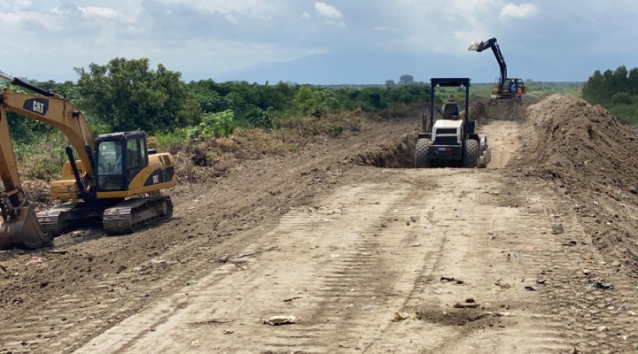 Reparan bordos de contención que protegen a más de 15 colonias del sector Rivera Hernández