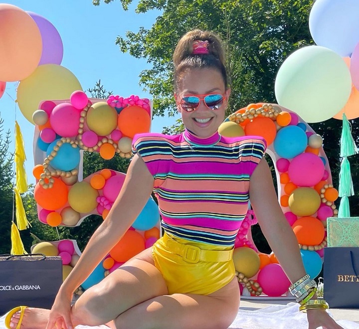 Thalía cumple 50 años, con una fiesta temática virtual con sus seguidores