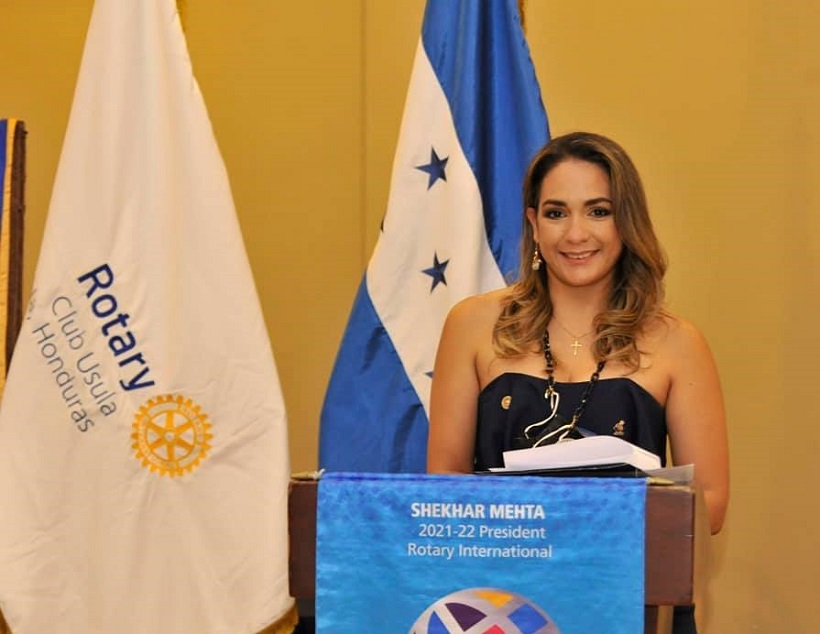 Ena Patricia Interiano fue juramentada como primera presidente mujer de Usula Rotary Club