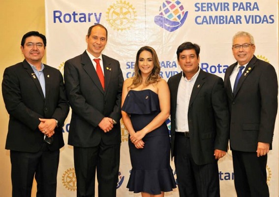 Ena Patricia Interiano fue juramentada como primera presidente mujer de Usula Rotary Club