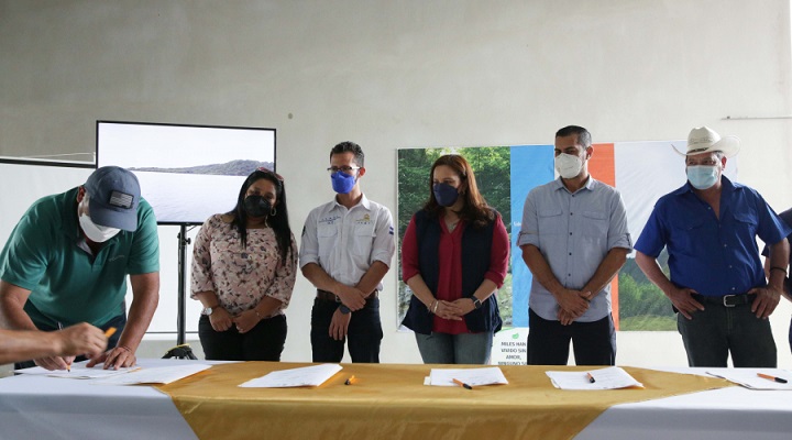 Firman convenio para protección de Reserva del Hombre y Biósfera Cacique Lempira