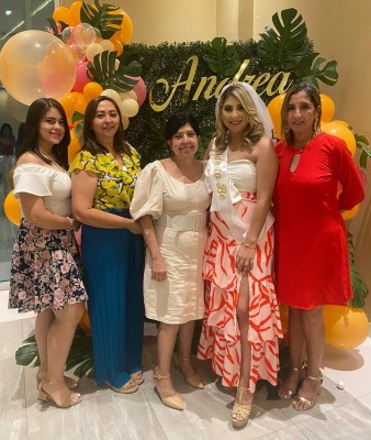 Andrea Zelaya y su exclusivo bridal shower estilo Tropical