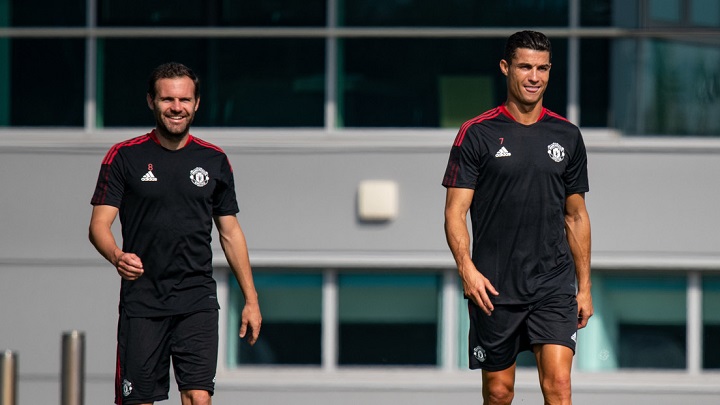 CR7 entrena por primera vez con el Manchester United con miras a su segundo debut