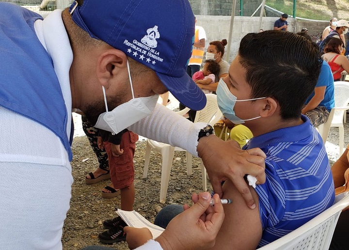 Segundo Vacunatón: al menos: al menos 34.383 hondureños se vacunaron contra la covid-19 en el Litoral Atlántico