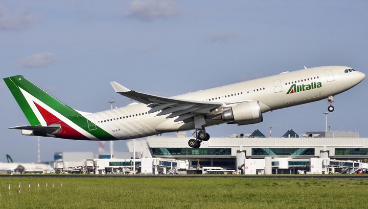 Alitalia, la compañía aérea más grande de Italia realizó su último vuelo tras declararse en quiebra