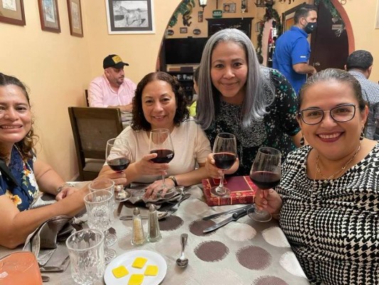 Berta castro y sus amigas