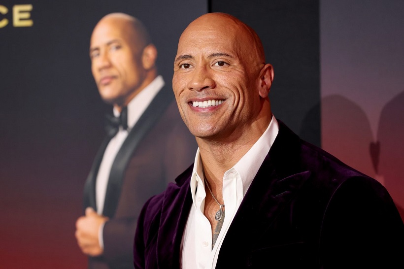 Dwayne Johnson regala su camioneta “personalizada” a un fan latino y no lo podía crear