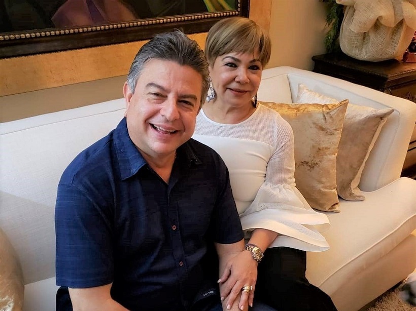 Chicha y Limón Tomas y pamela Vaquero Celabrando 32 años de matrimonio