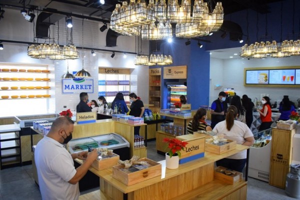 Lacthosa abre su primera tienda Sula Market en San Pedro Sula 