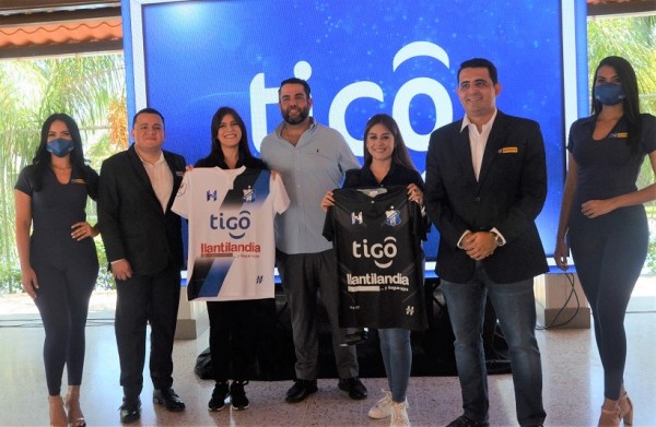 Club Deportivo Honduras El Progreso firma alianza con Tigo Sports 