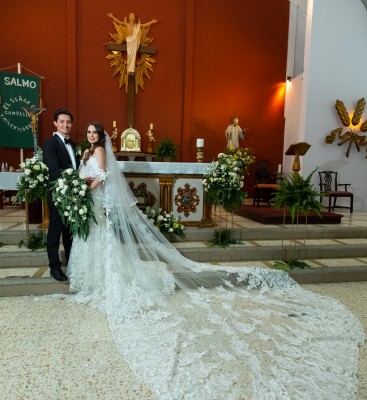 La boda de Alejandro y Paola… al estilo clásico y llena de amor