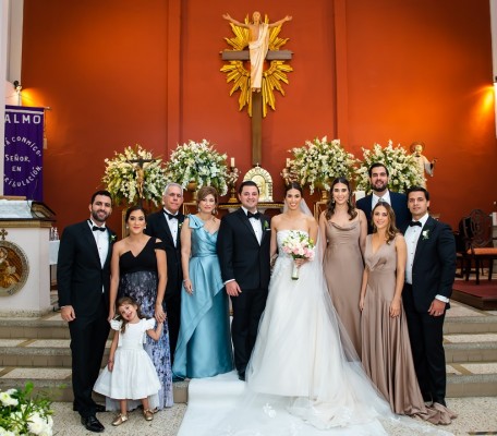 La boda de Angie Andonie y Tino Pineda: un entrañable enlace lleno de romanticismo