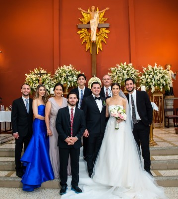 La boda de Angie Andonie y Tino Pineda: un entrañable enlace lleno de romanticismo