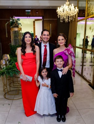 La boda de Angie Andonie y Tino Pineda: un entrañable enlace lleno de romanticismo