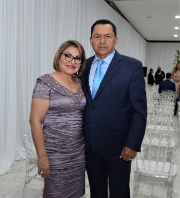 La boda de Carlos Medina y Ligia Cruz: un homenaje al amor