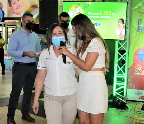 Supermercados La Colonia realiza sorteo de la promoción “Vivamos juntos el verano”