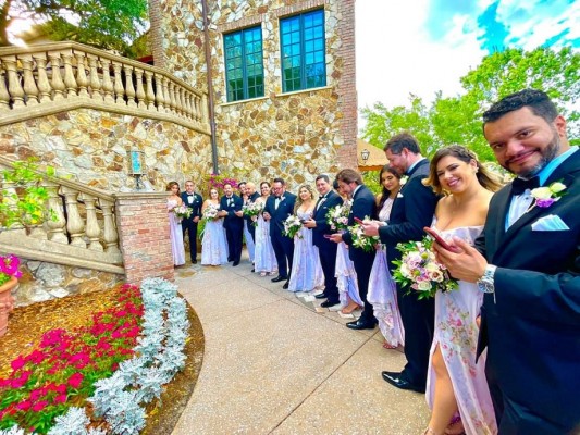 La boda de Roger Triminio y Sara Hernández en un escenario ‘de película’