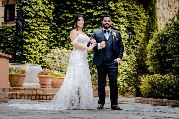 La boda de Roger Triminio y Sara Hernández en un escenario ‘de película’