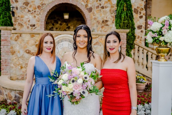 La boda de Roger Triminio y Sara Hernández en un escenario ‘de película’