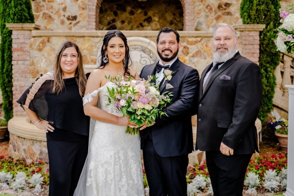 La boda de Roger Triminio y Sara Hernández en un escenario ‘de película’