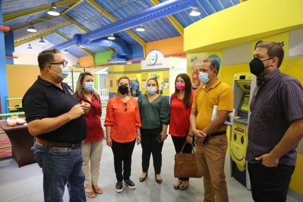 Escolares conmemoran Día Mundial del Reciclaje con vista al Museo para la Infancia El Pequeño Sula