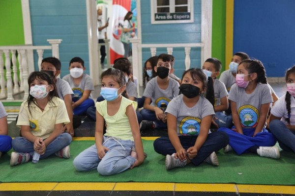 Escolares conmemoran Día Mundial del Reciclaje con vista al Museo para la Infancia El Pequeño Sula