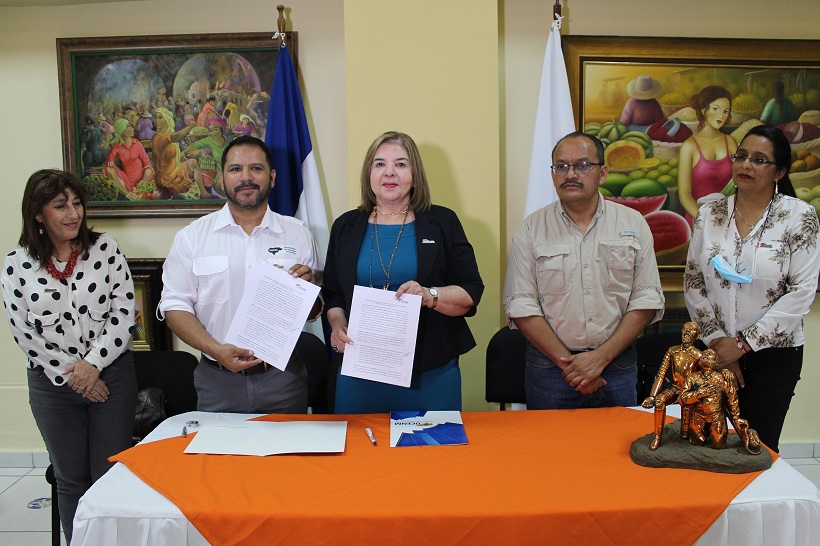 UCENM firma importante convenio de cooperación con la Alcaldía del municipio de Márcala, La Paz