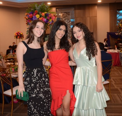 Carmela Canahuati, Alejandra Ramírez y Fabiana Rizzo