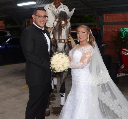 La boda de Dariela y Edwin… Romance y elegancia de ensueño