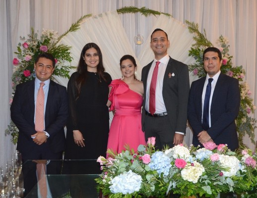 Elegante boda civil de Elisa Alejandra Siwady y Gustavo Antonio Suarez 