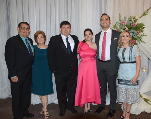 Elegante boda civil de Elisa Alejandra Siwady y Gustavo Antonio Suarez 