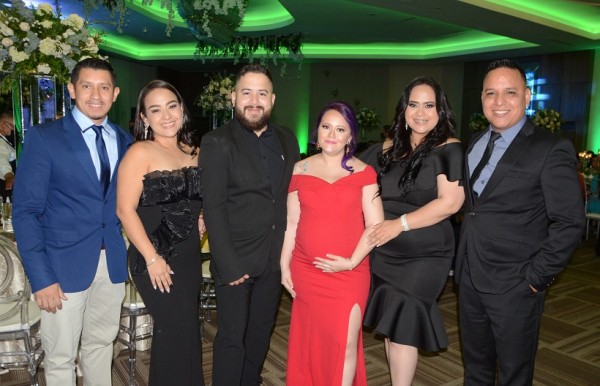 La boda de Gabriel Morales y Waldina Flores… un enlace de esencia clásica