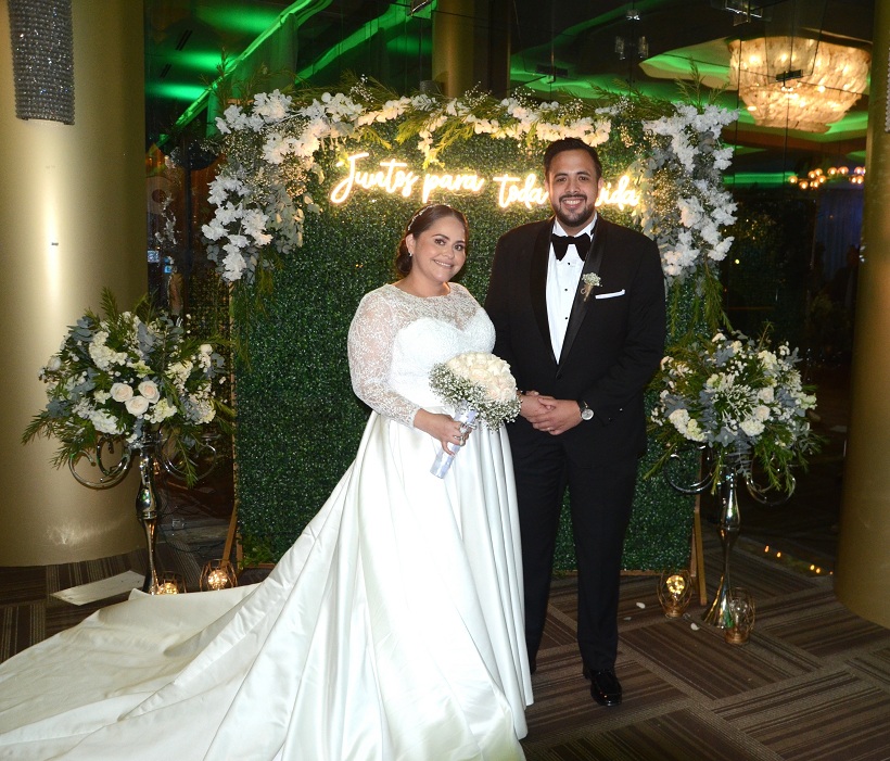 La boda de Gabriel Morales y Waldina Flores… un enlace de esencia