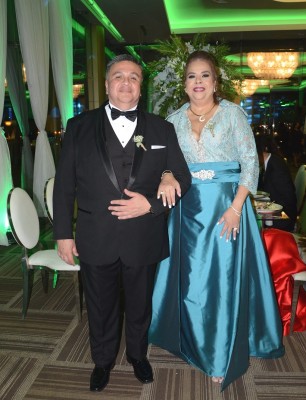 La boda de Gabriel Morales y Waldina Flores… un enlace de esencia clásica