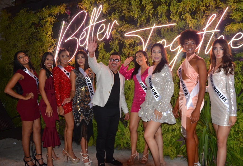 Candidatas a Miss Honduras Universo se prepara para su espectáculo de reinas de la belleza en San Pedro Sula