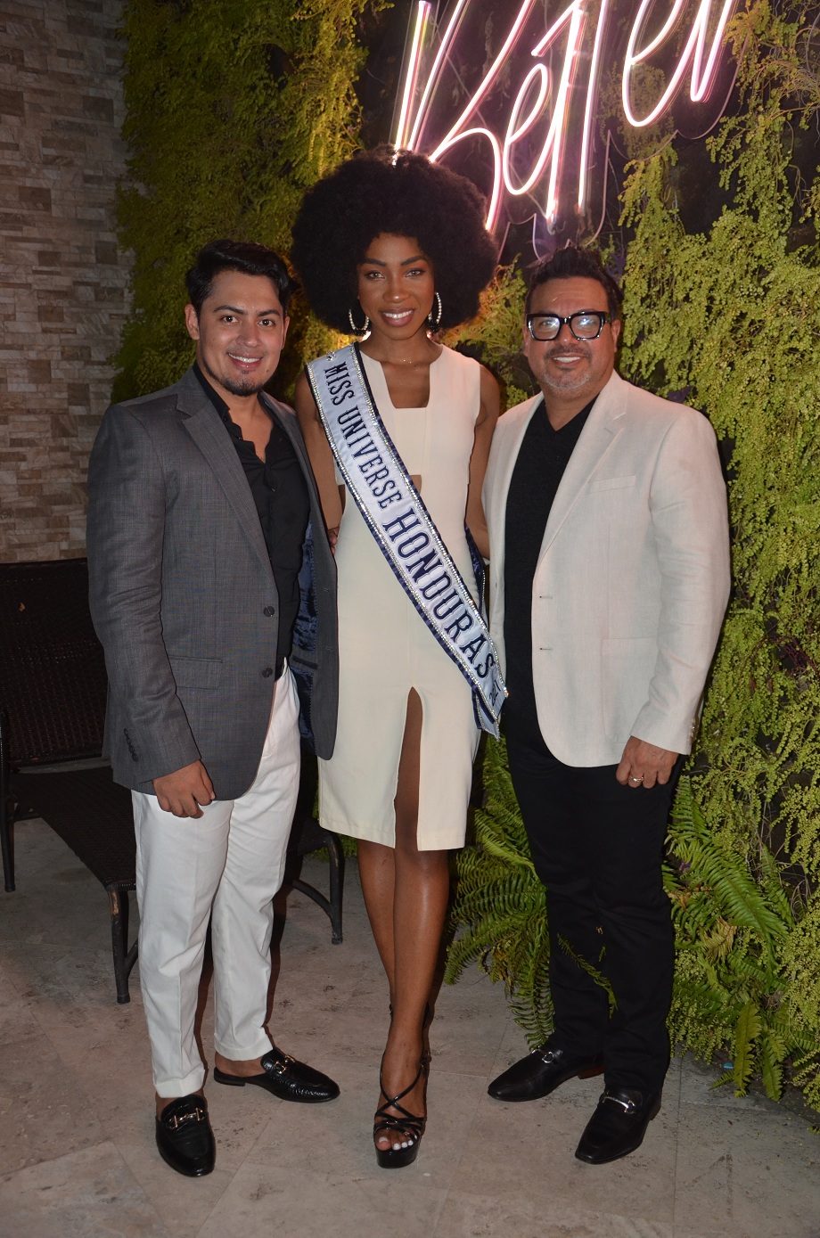 Candidatas a Miss Honduras Universo se preparan para su espectáculo de reinas de la belleza en San Pedro Sula