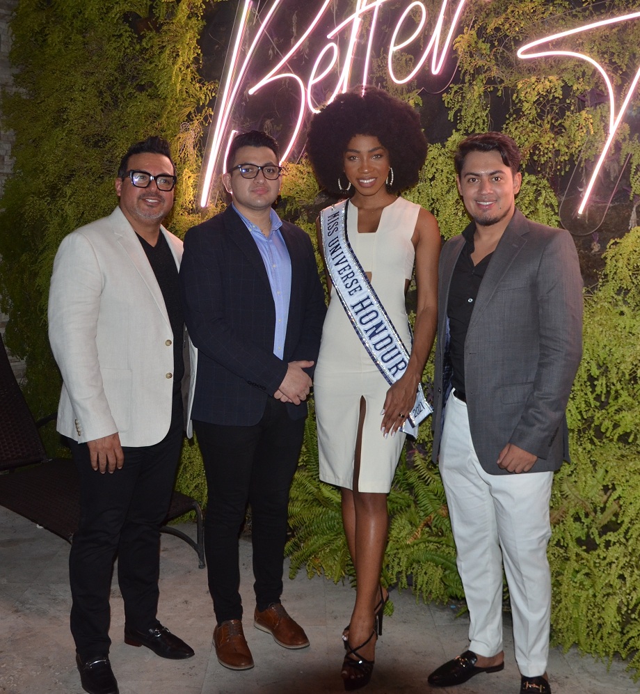 Candidatas a Miss Honduras Universo se preparan para su espectáculo de reinas de la belleza en San Pedro Sula