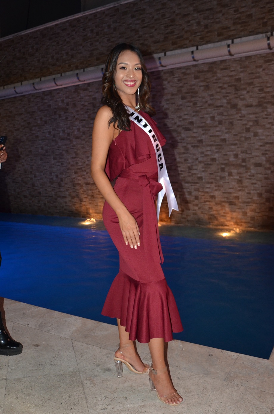 Candidatas a Miss Honduras Universo se preparan para su espectáculo de reinas de la belleza en San Pedro Sula