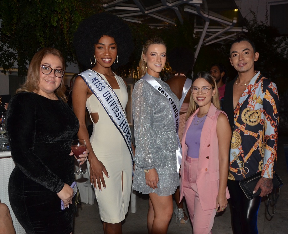 Candidatas a Miss Honduras Universo se preparan para su espectáculo de reinas de la belleza en San Pedro Sula