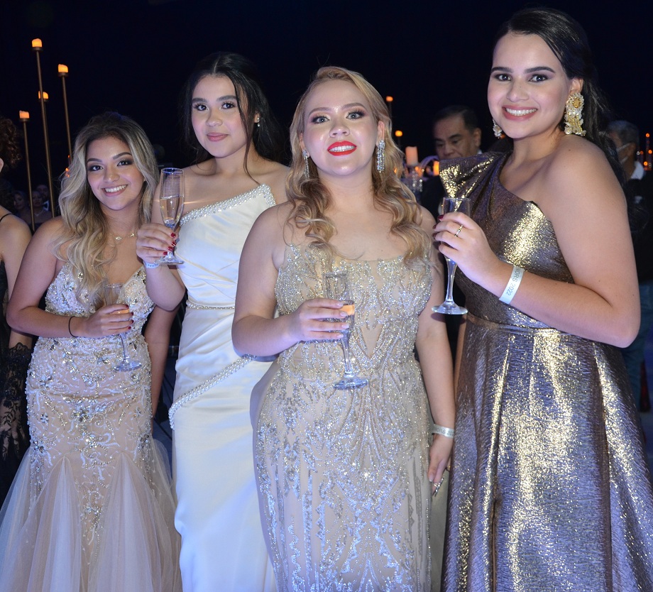 Elegancia y alegría en la fantástica gala de graduación de la SERAN School