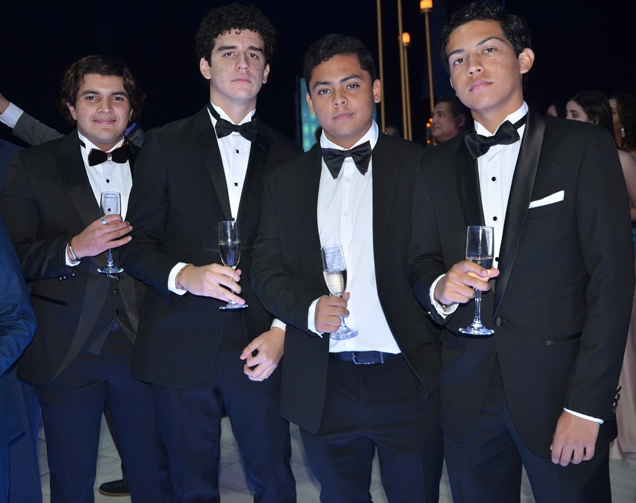 Elegancia y alegría en la fantástica gala de graduación de la SERAN School