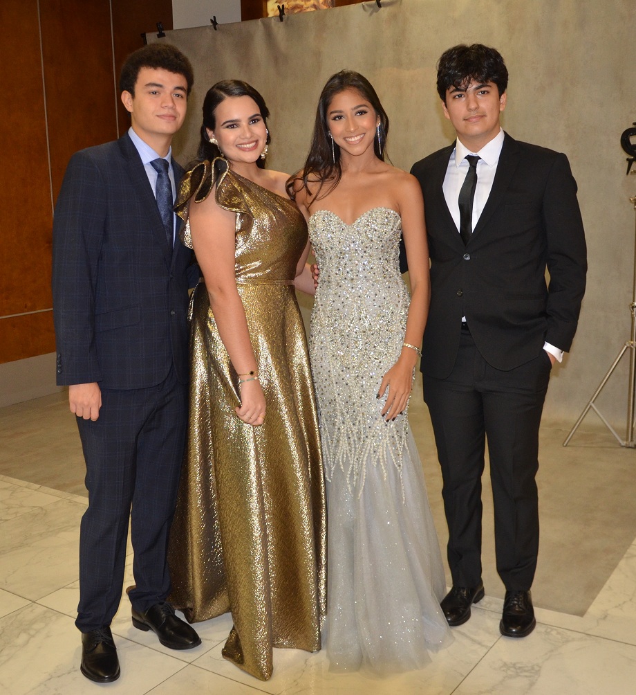 Elegancia y alegría en la fantástica gala de graduación de la SERAN School