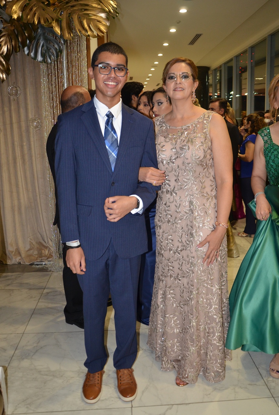 Elegancia y alegría en la fantástica gala de graduación de la SERAN School