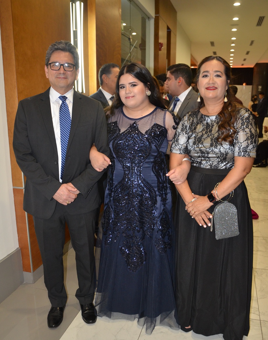 Elegancia y alegría en la fantástica gala de graduación de la SERAN School