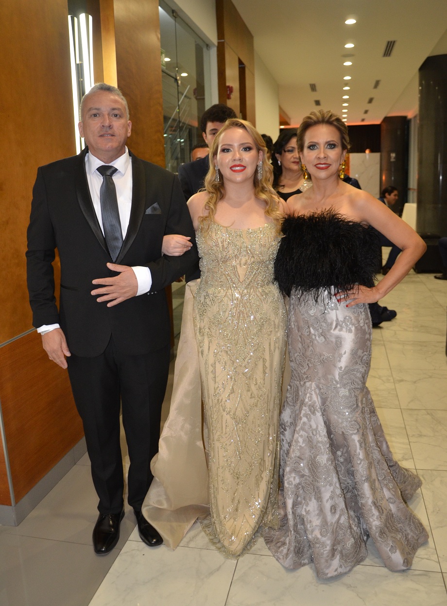 Elegancia y alegría en la fantástica gala de graduación de la SERAN School