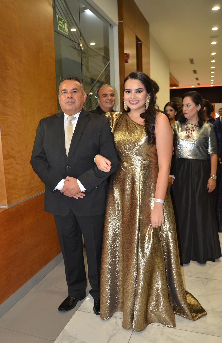 Elegancia y alegría en la fantástica gala de graduación de la SERAN School