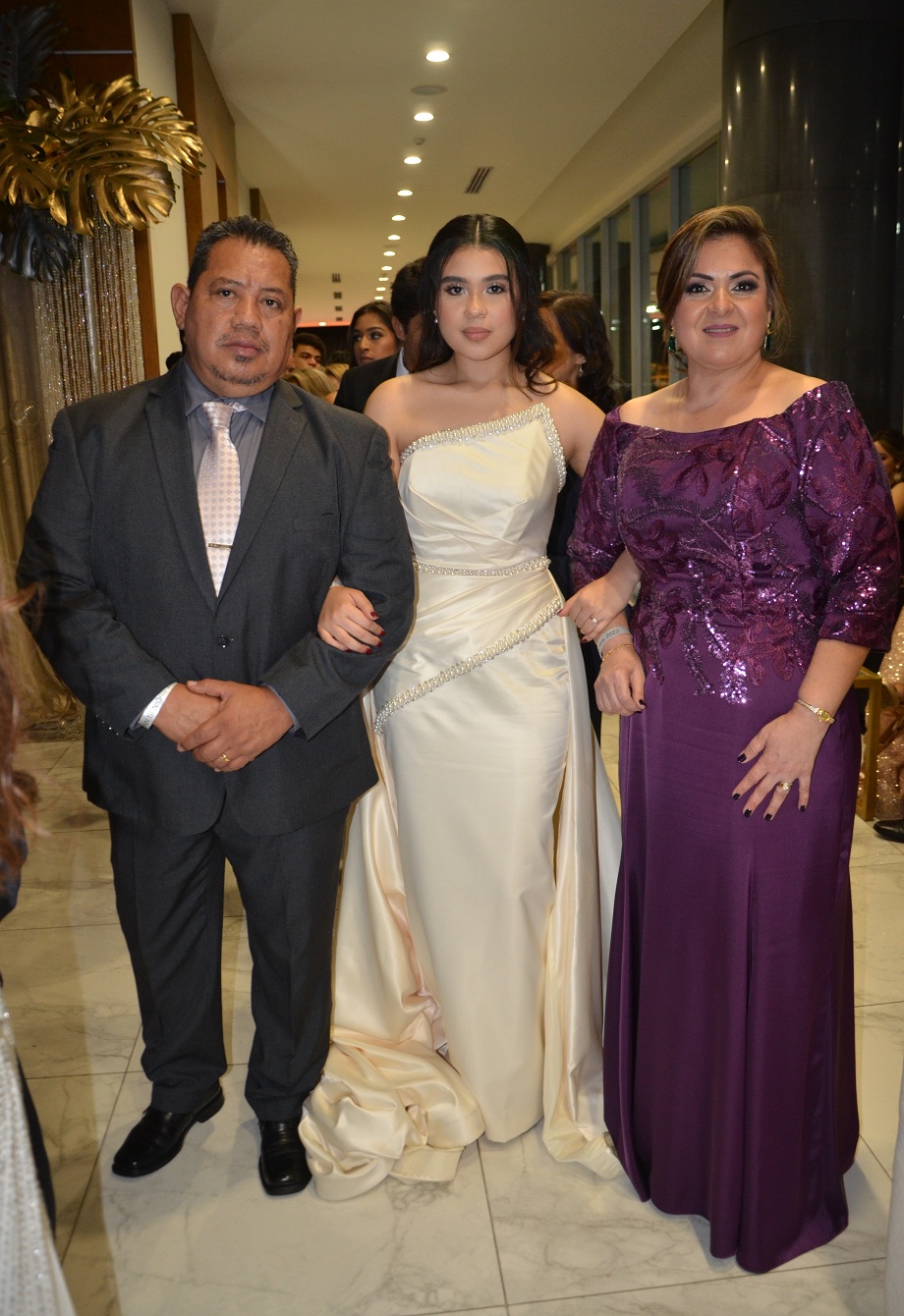 Elegancia y alegría en la fantástica gala de graduación de la SERAN School